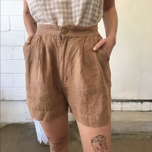 Esby Penny short in Pecan